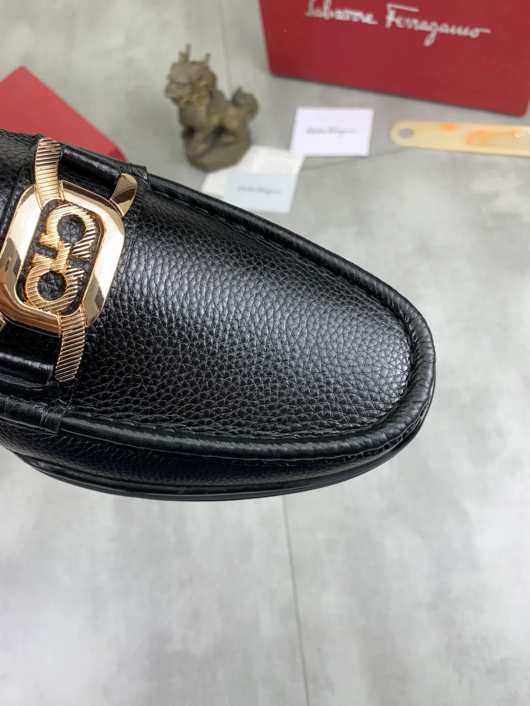 Men's Men's Shoes 💰P380💰【New Style】Water-dyed Pigli 🆘【Salvatore Ferragamo】Men's latest casual beanie shoes! Available at counters simultaneously! The fabric is made of specially imported original calfskin, and the interior is made of imported water-dyed pigskin. It is absolutely luxurious and leads the fashion trend. Matching code: 38-45 black optional